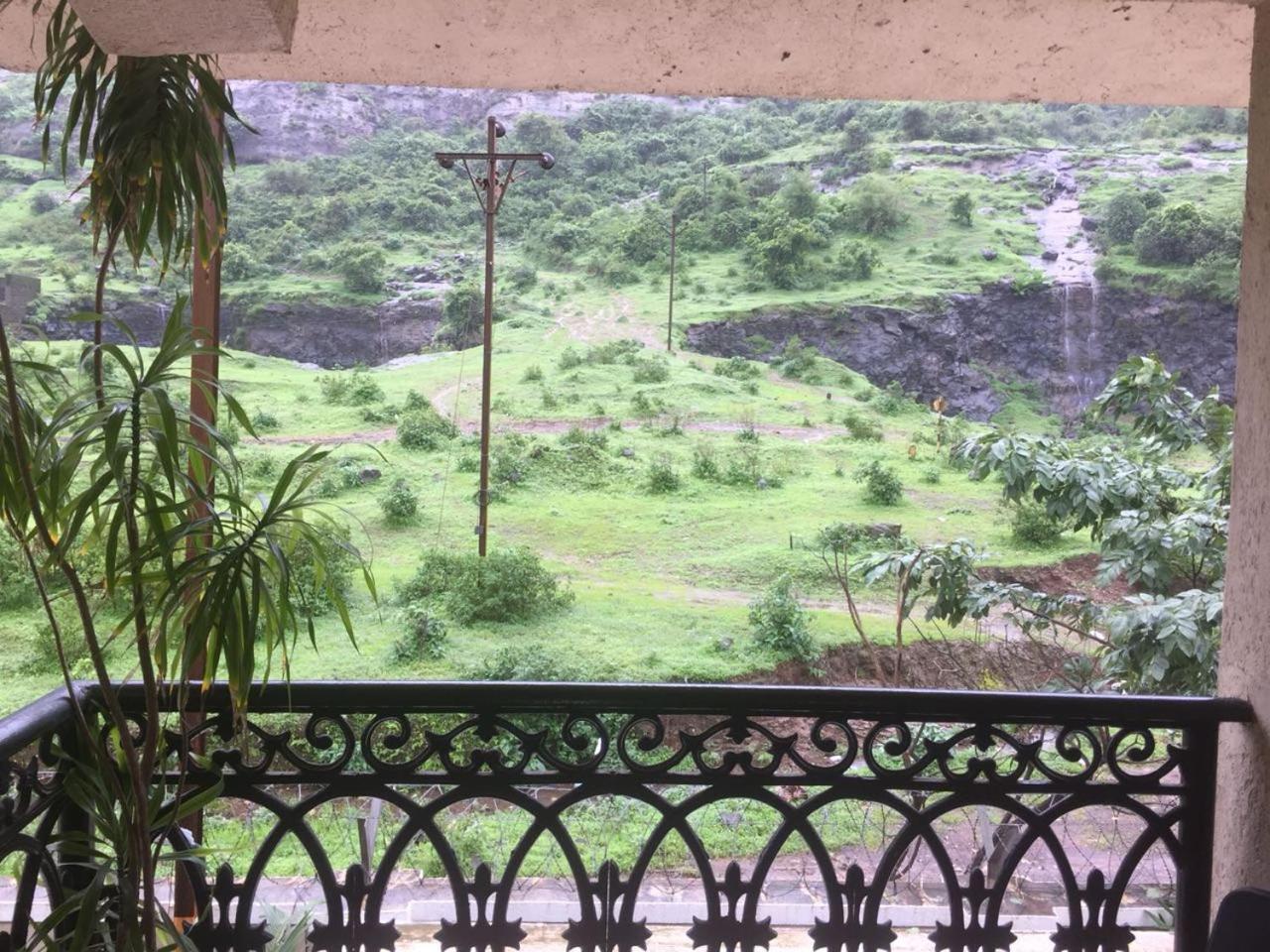 Misty Meadows, Lonavala Hotel Екстериор снимка