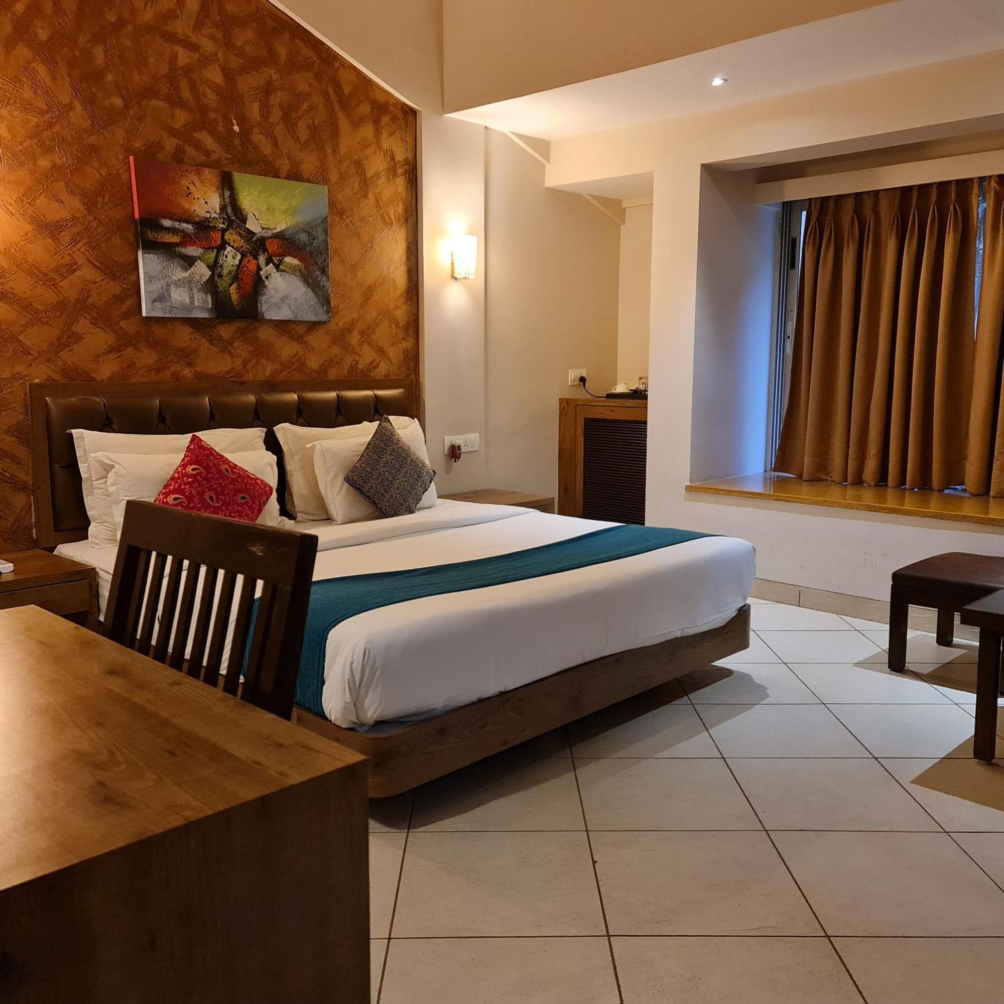 Misty Meadows, Lonavala Hotel Екстериор снимка