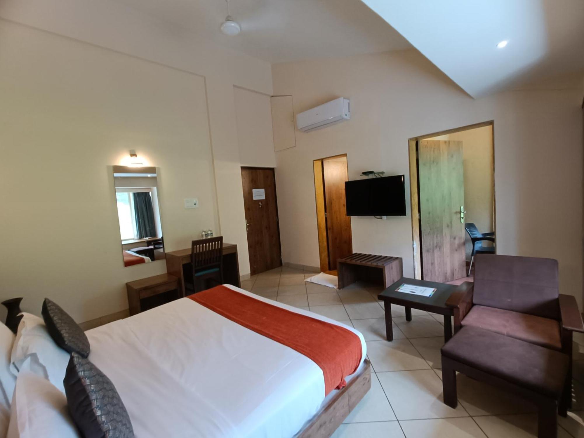 Misty Meadows, Lonavala Hotel Екстериор снимка