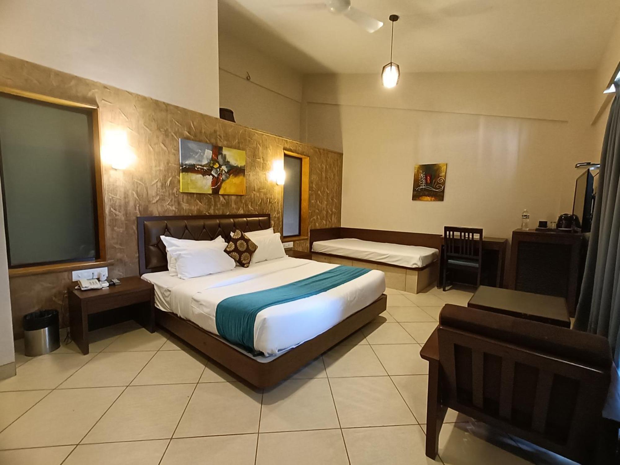 Misty Meadows, Lonavala Hotel Екстериор снимка