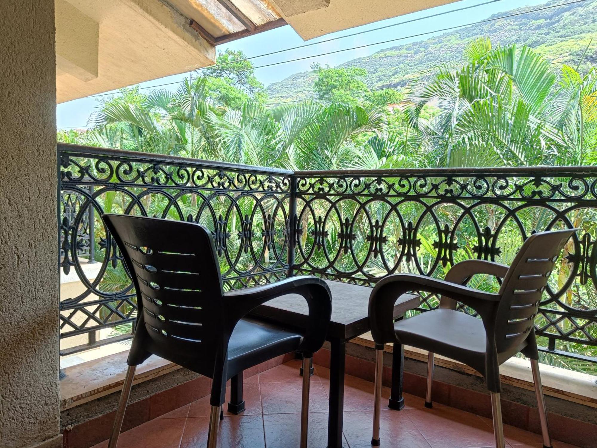 Misty Meadows, Lonavala Hotel Екстериор снимка