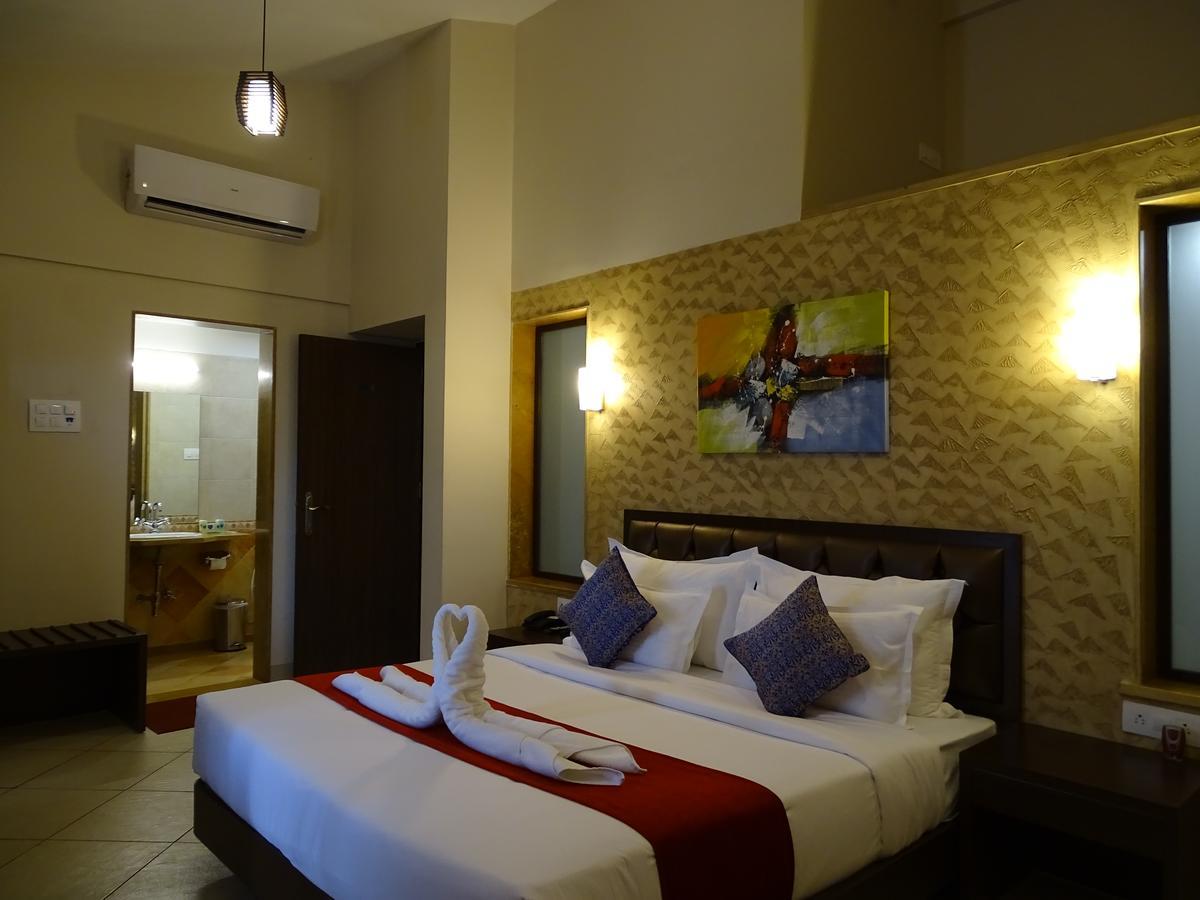 Misty Meadows, Lonavala Hotel Екстериор снимка