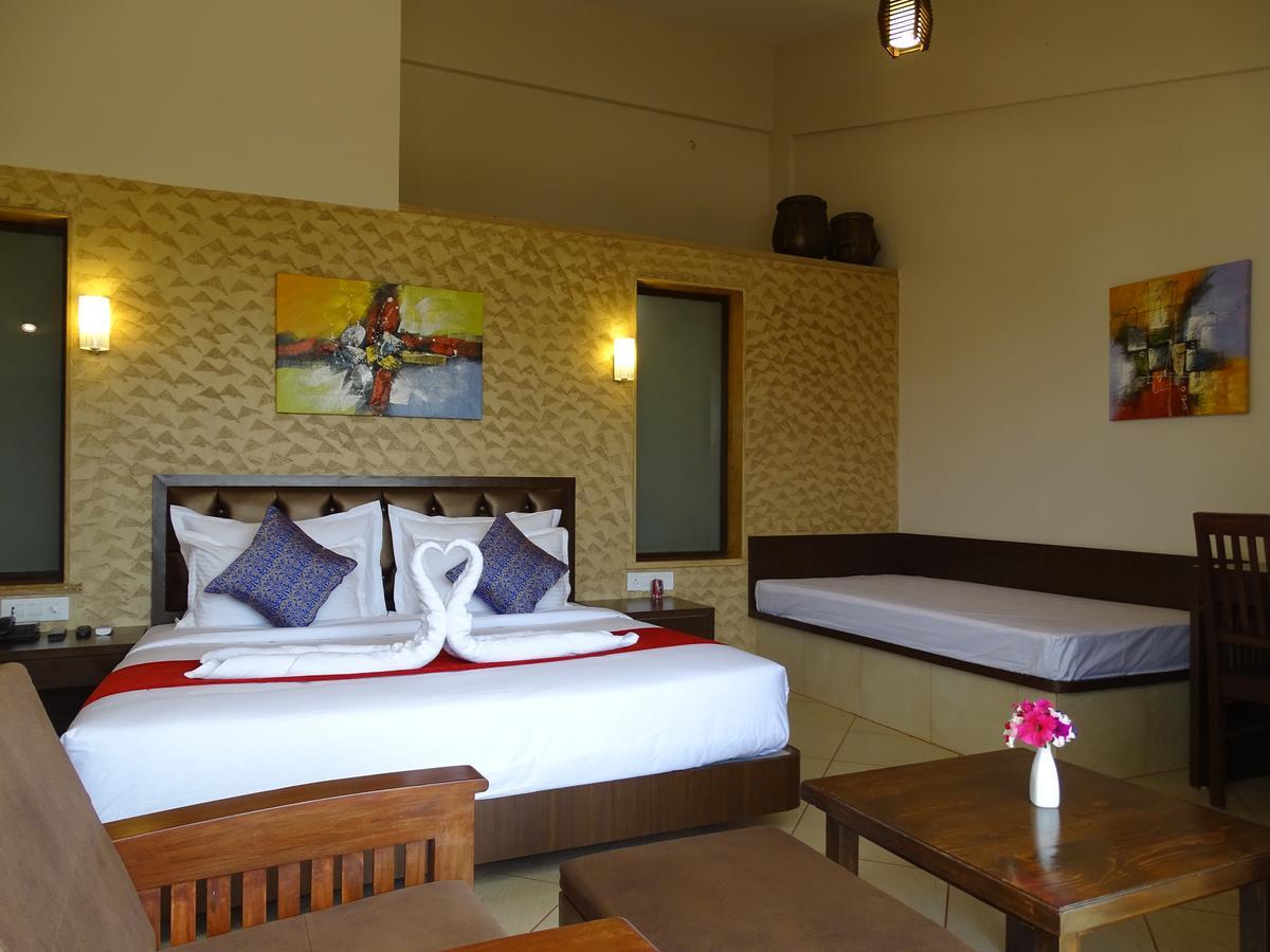 Misty Meadows, Lonavala Hotel Екстериор снимка